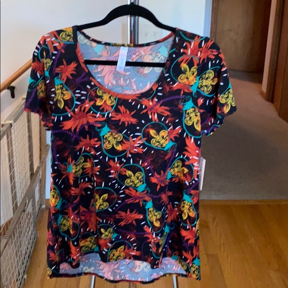 LuLaRoe Classic T